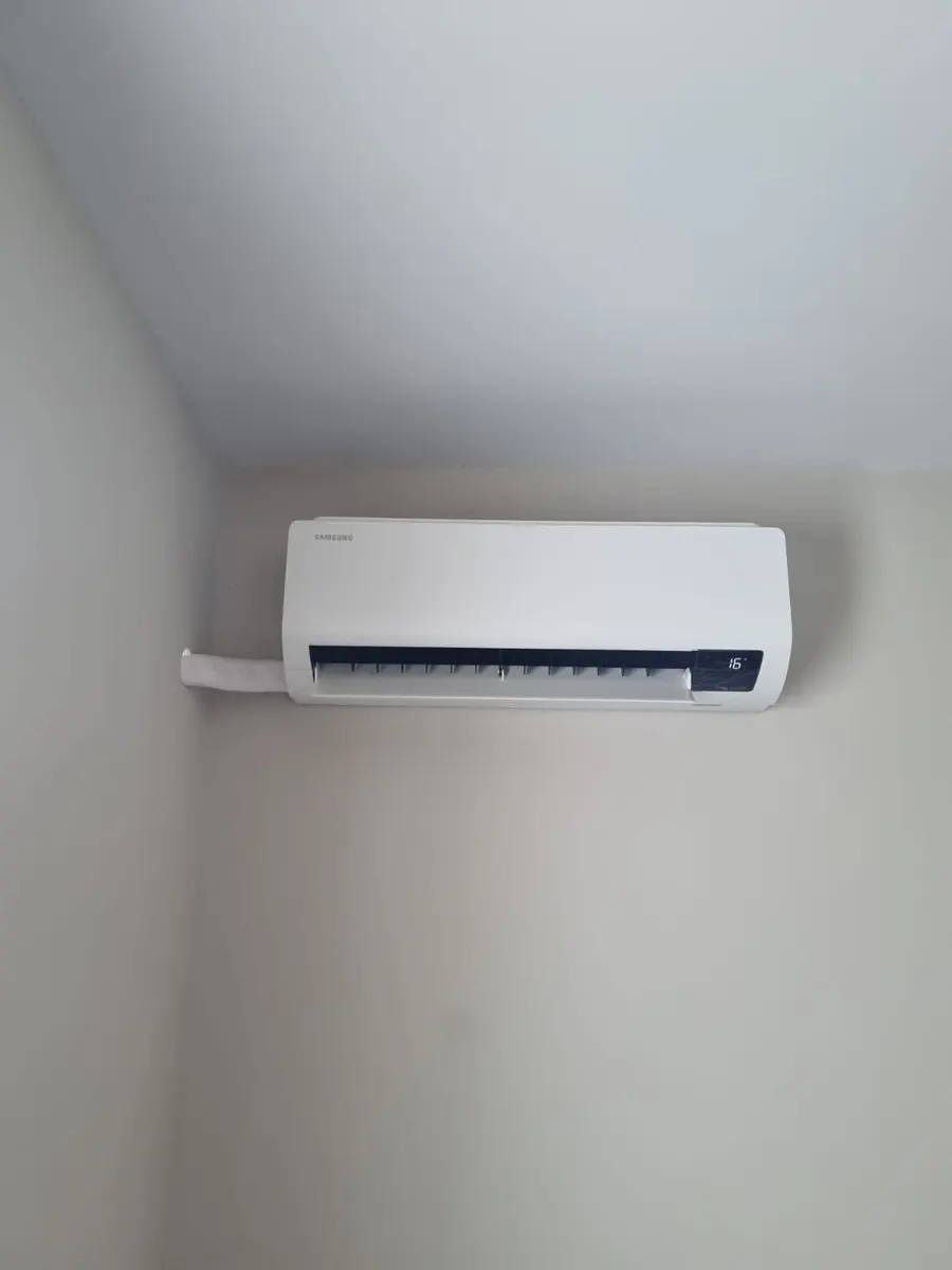 Samsung instalado quarto residencial - instalação ar condicionado Goiânia